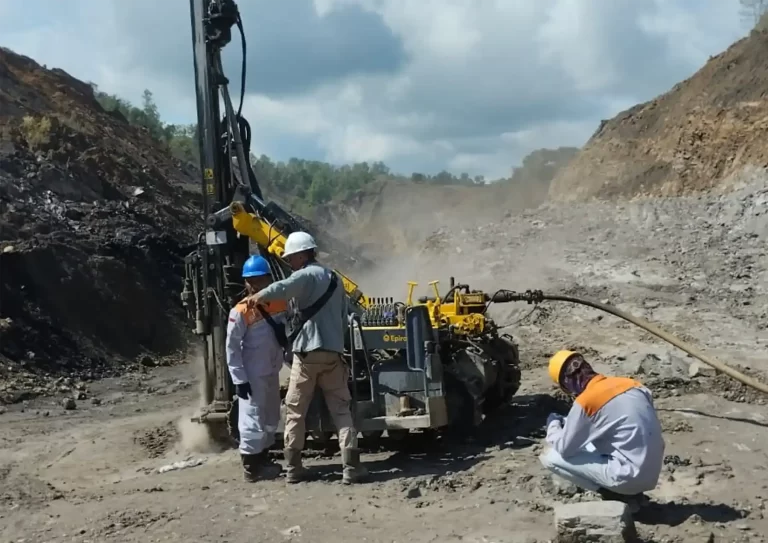 Drilling PT MRIA Site Binuang