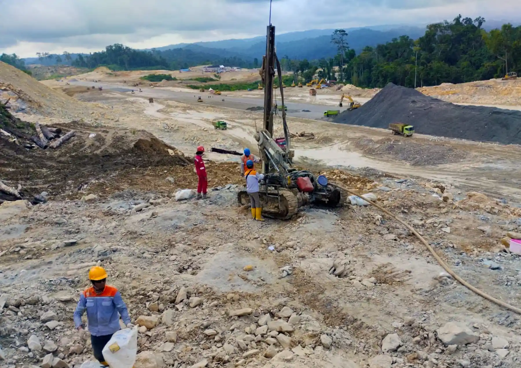 kegiatan drilling bandara siboru fakfak